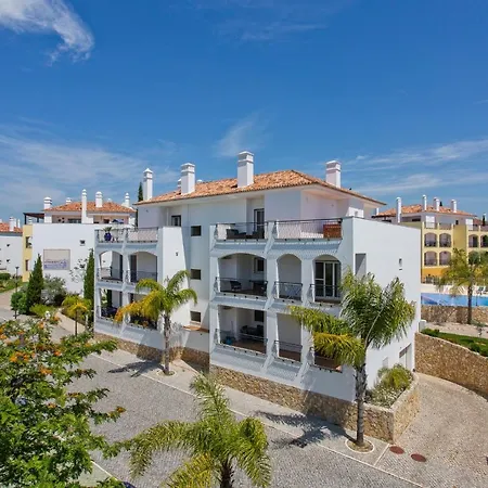 Penthouse Apt With Sea And Country Views By Cara Apartamento