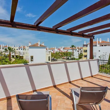 Penthouse Apt With Sea And Country Views By Cara Apartamento