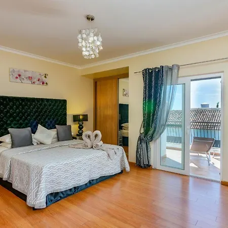 Penthouse Apt With Sea And Country Views By Cara Cabanas de Tavira